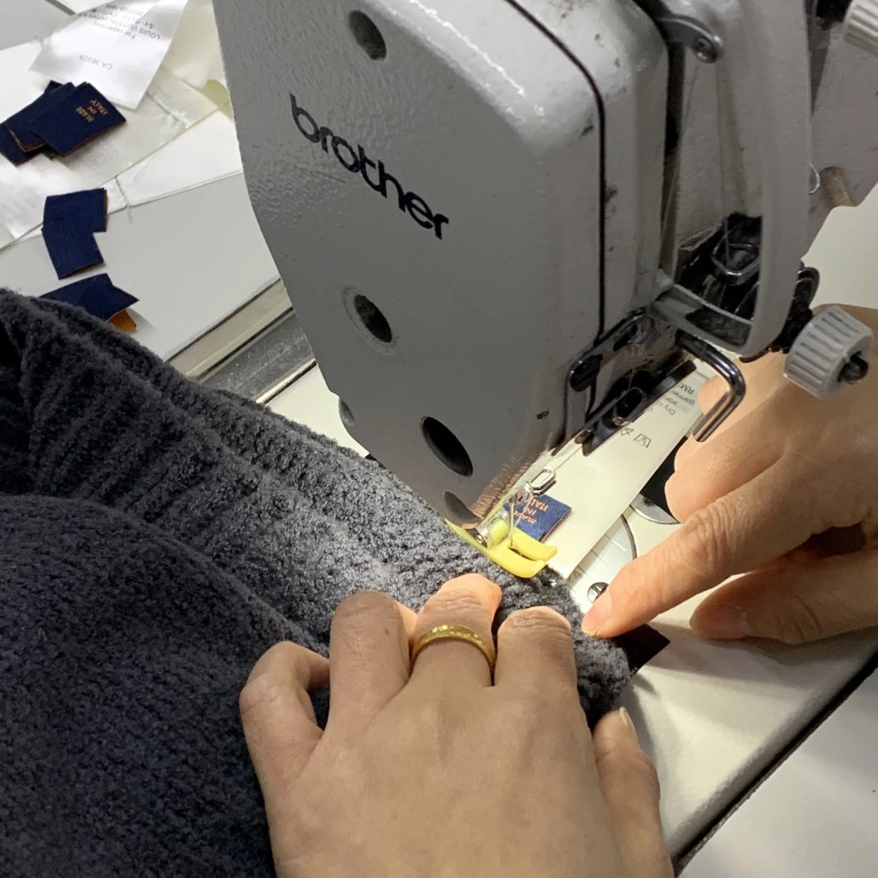 Neck-label stitching