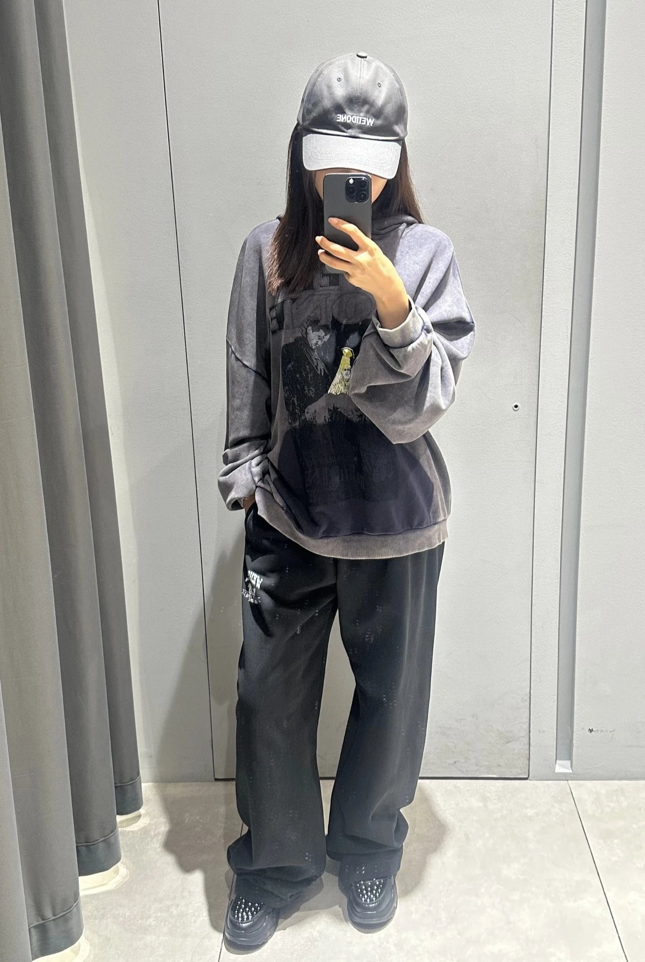 RD-C080 · Collegiate Relaxed Trousers showcase view 7