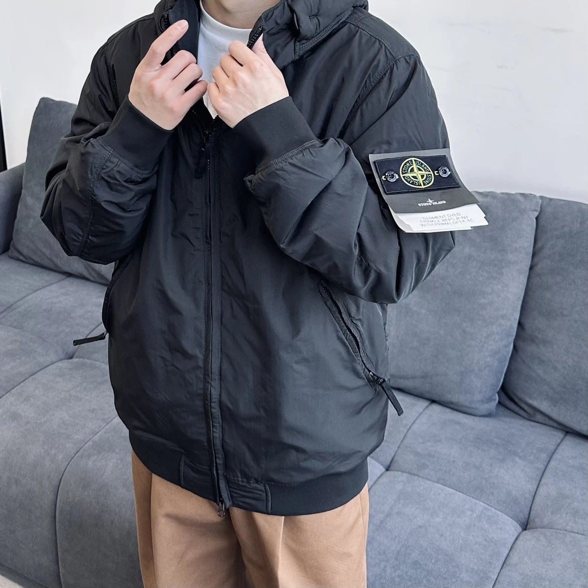 RD-C031 · Crinkle-Nylon Technical Jacket showcase view 4