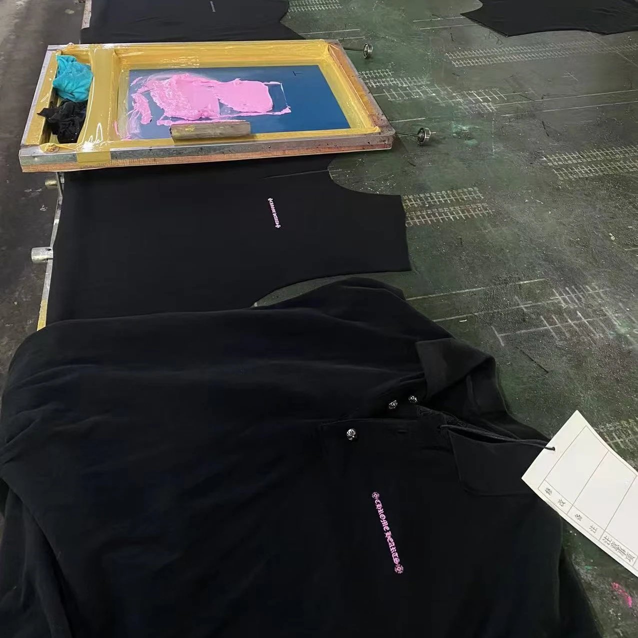 Pink-ink screen