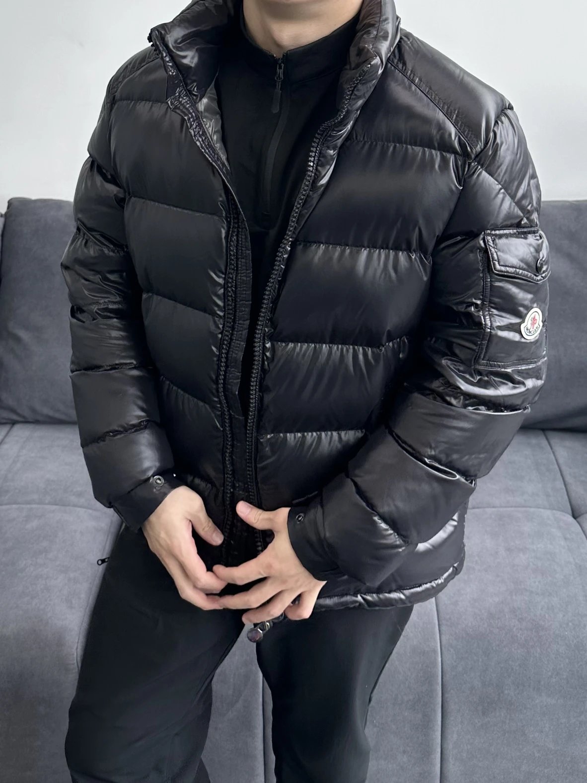 RD-C035 · Gloss-Finish Hooded Down Jacket showcase view 3