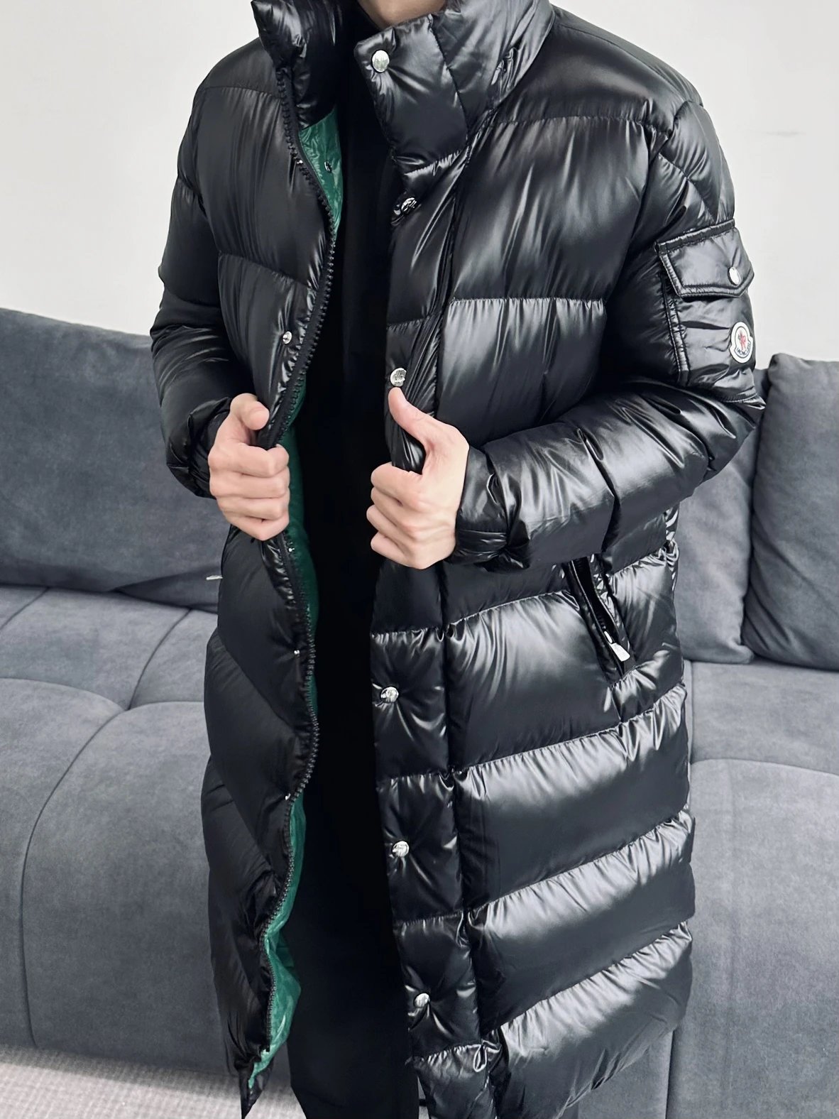 RD-C035 · Gloss-Finish Hooded Down Jacket showcase view 11