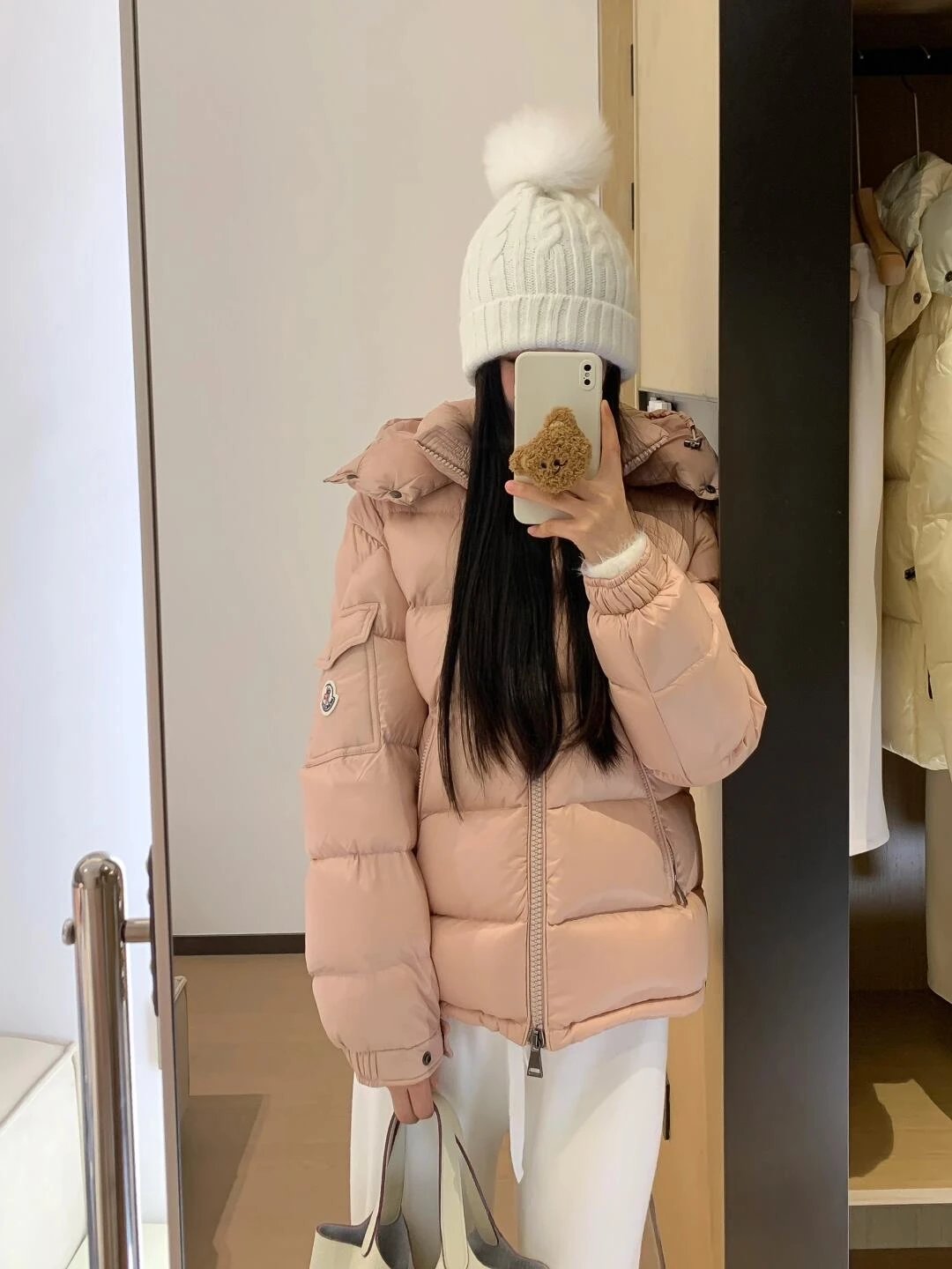 RD-C035 · Gloss-Finish Hooded Down Jacket showcase view 16