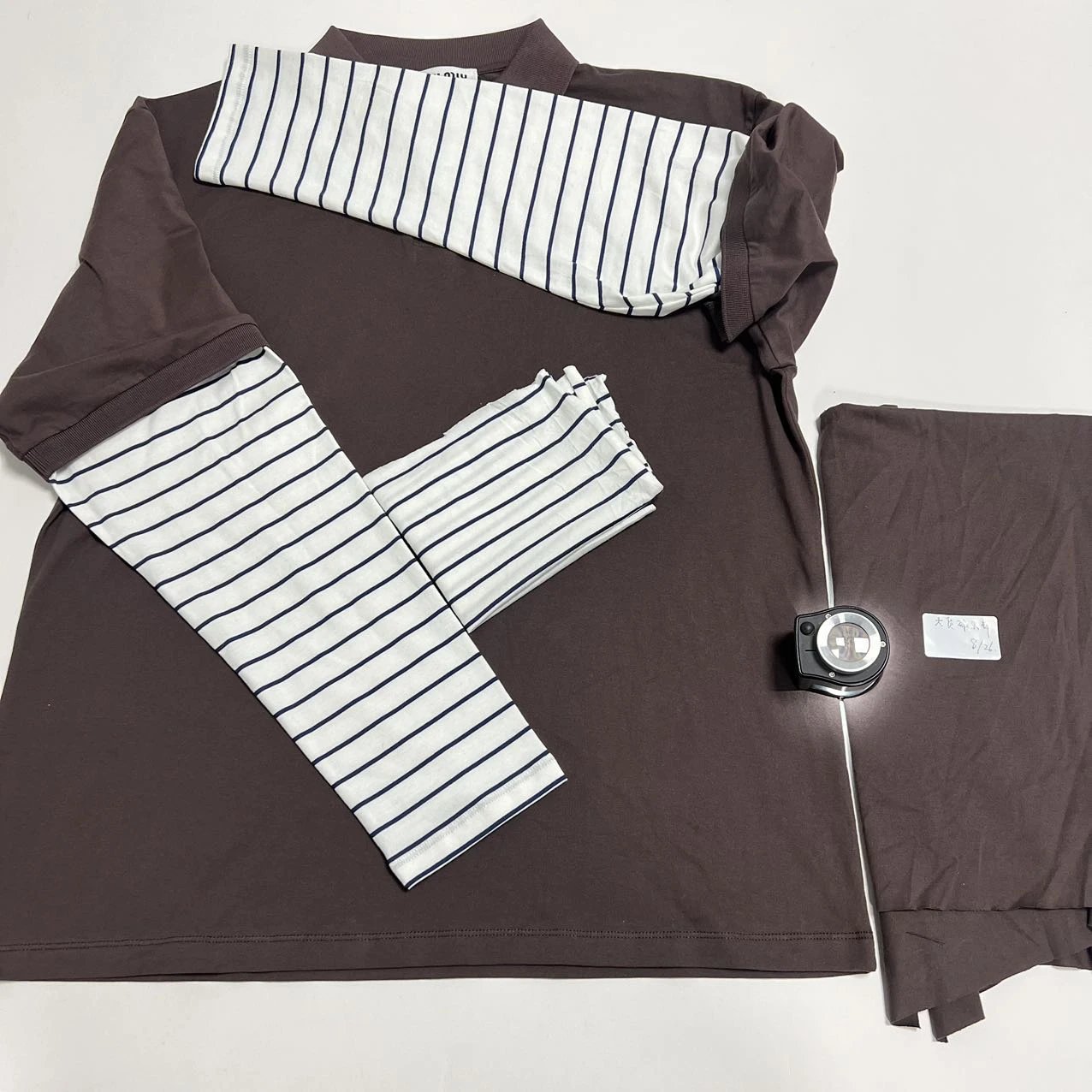 Body and sleeve swatches