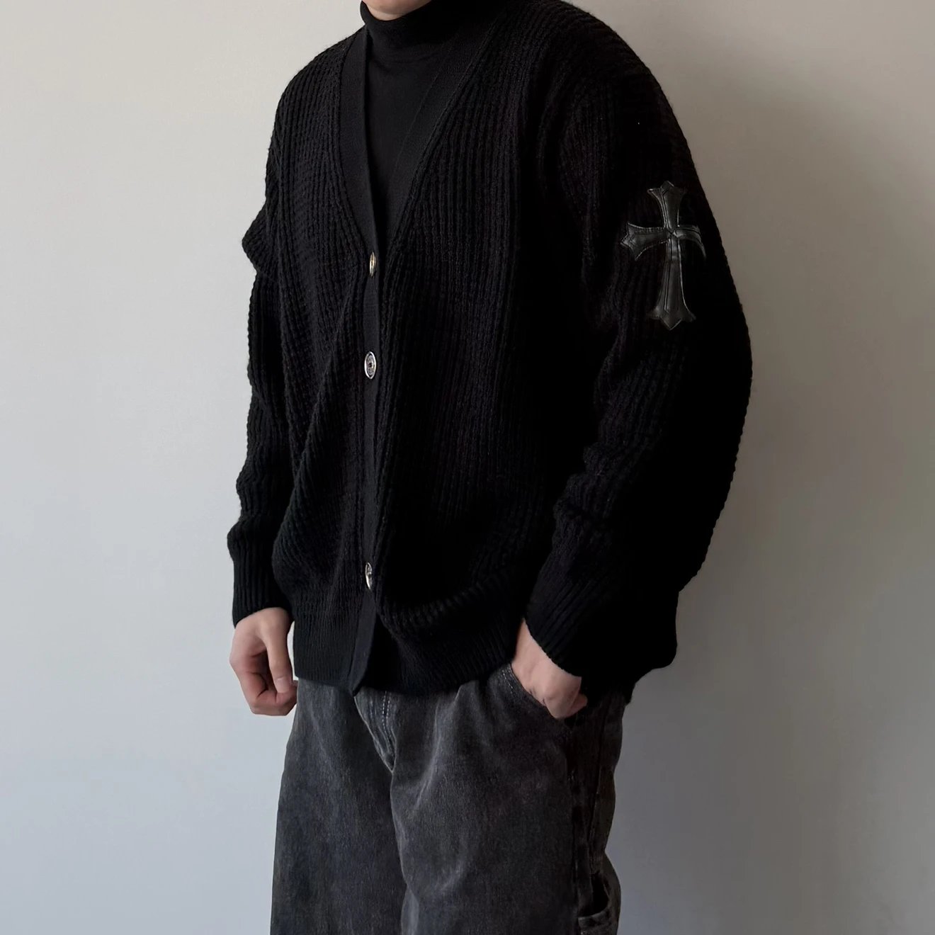 RD-C032 · Leather-Trim Knit Cardigan showcase view 1