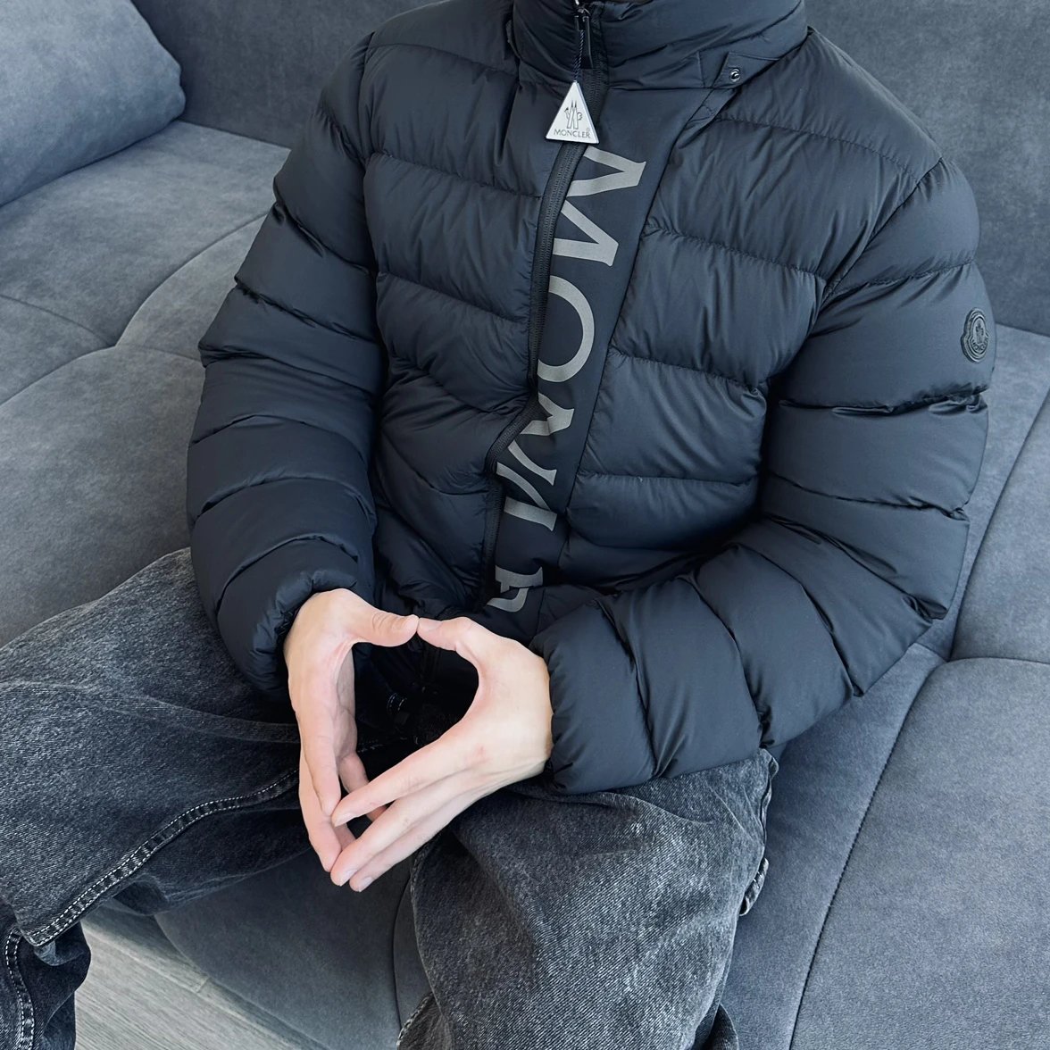 RD-C215 · Lightweight Hooded Down Jacket showcase view 3