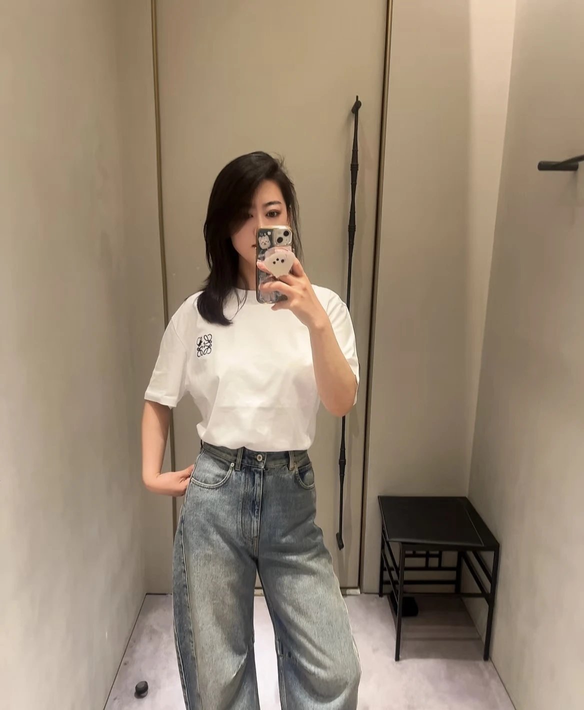 RD-C071 · Multi-Thread Embroidered T-Shirt showcase view 4