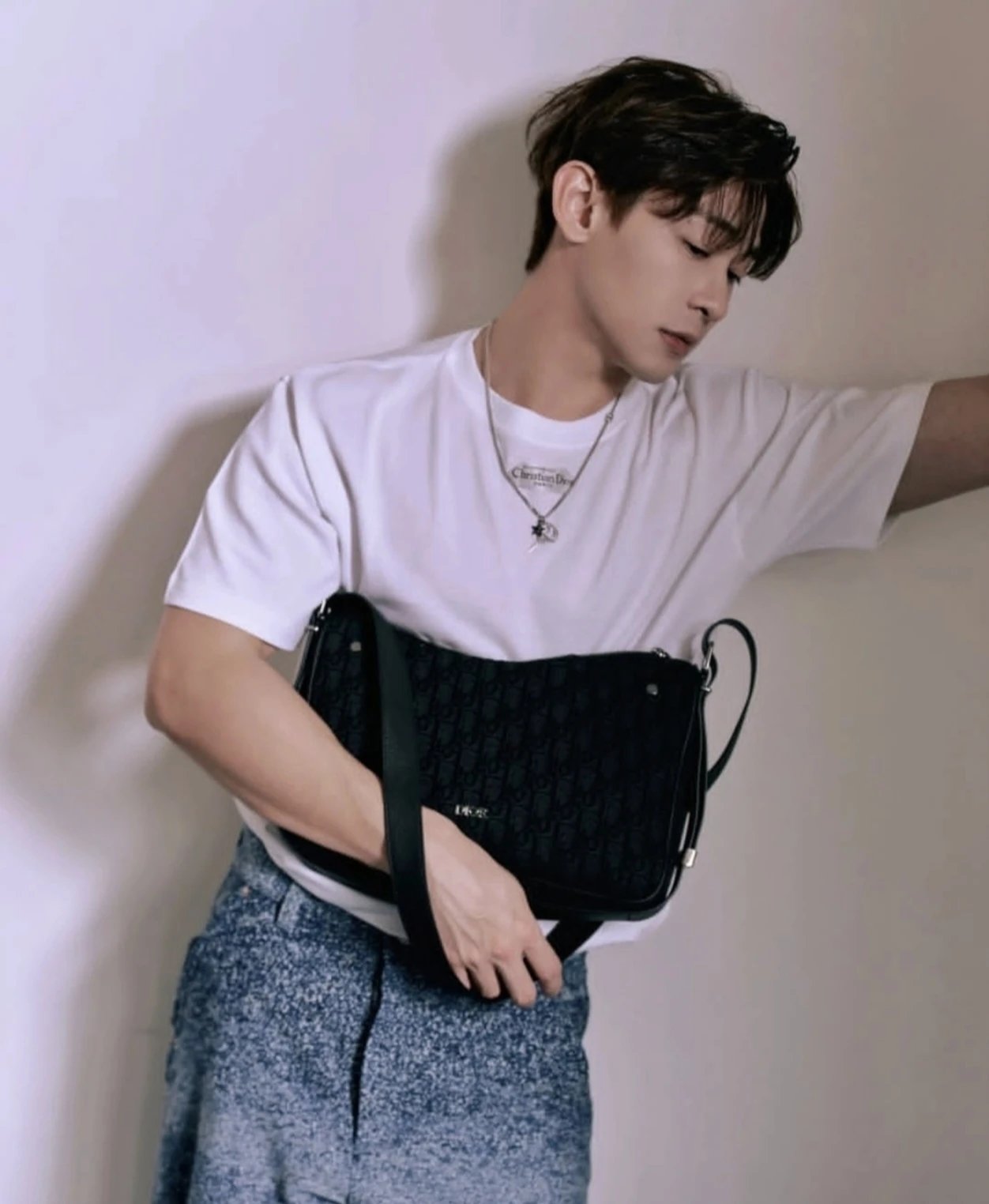 RD-C120 · Relaxed Cotton T-Shirt showcase view 5