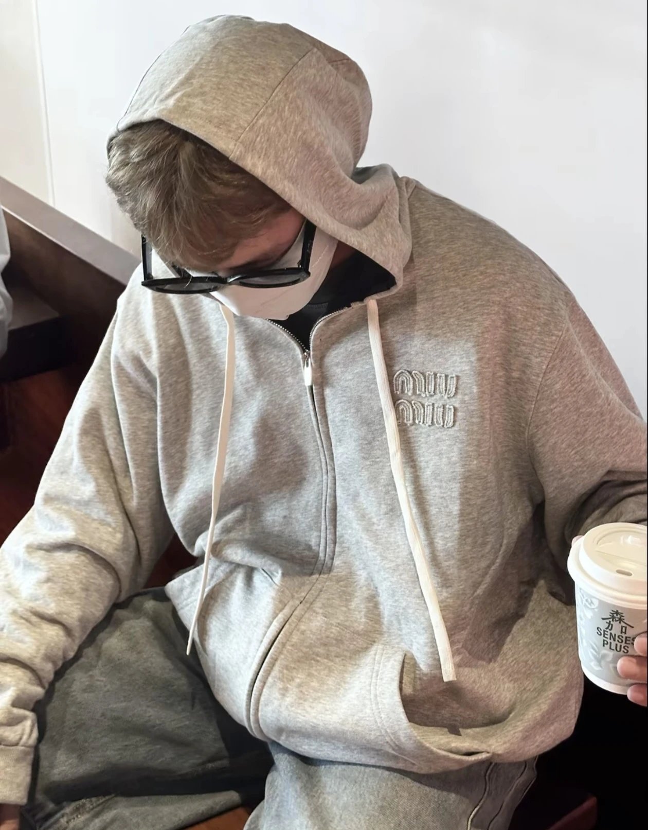 Grey hood-up reference