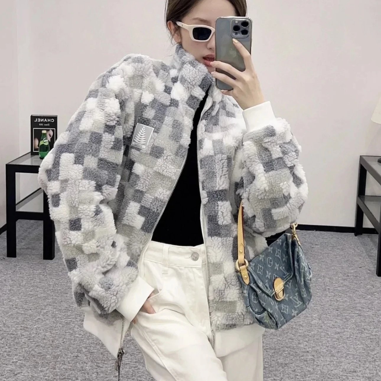 RD-C216 · Block-Pattern Fleece Jacket showcase view 4