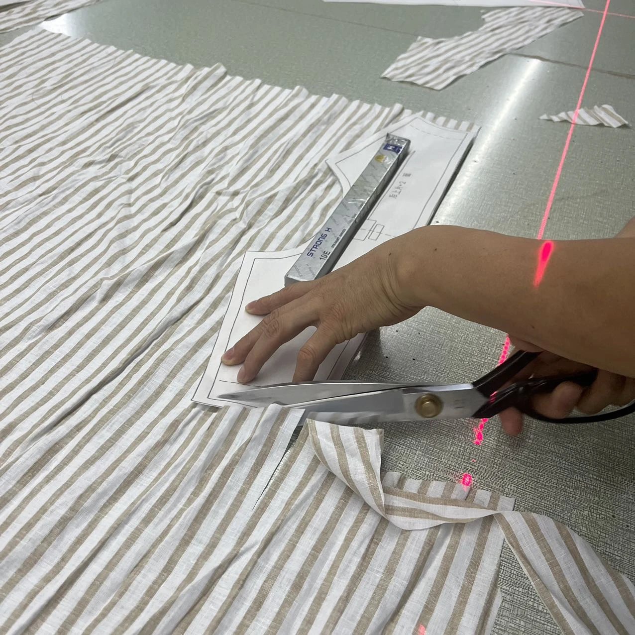 Striped panels at the cutter