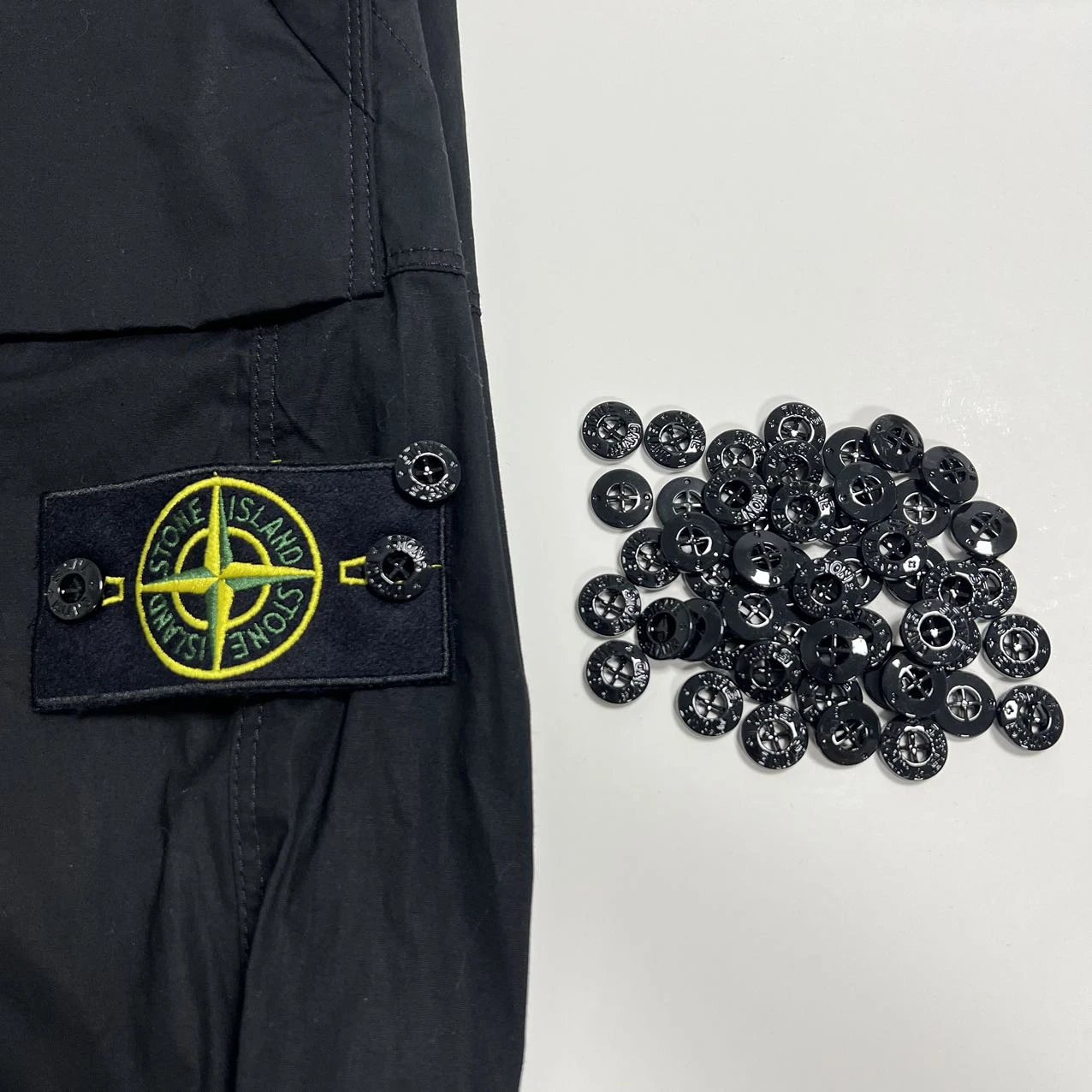 Badges and buttons