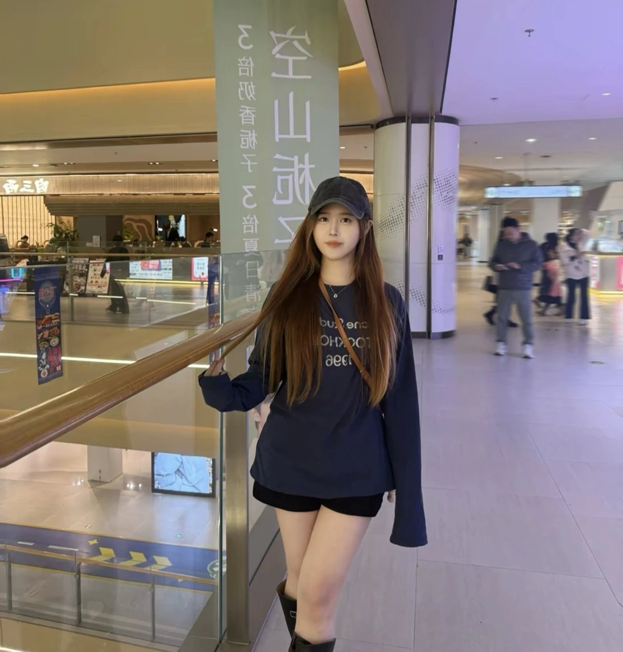 RD-C017 · Washed 1996 Graphic Long-Sleeve T-Shirt showcase view 4