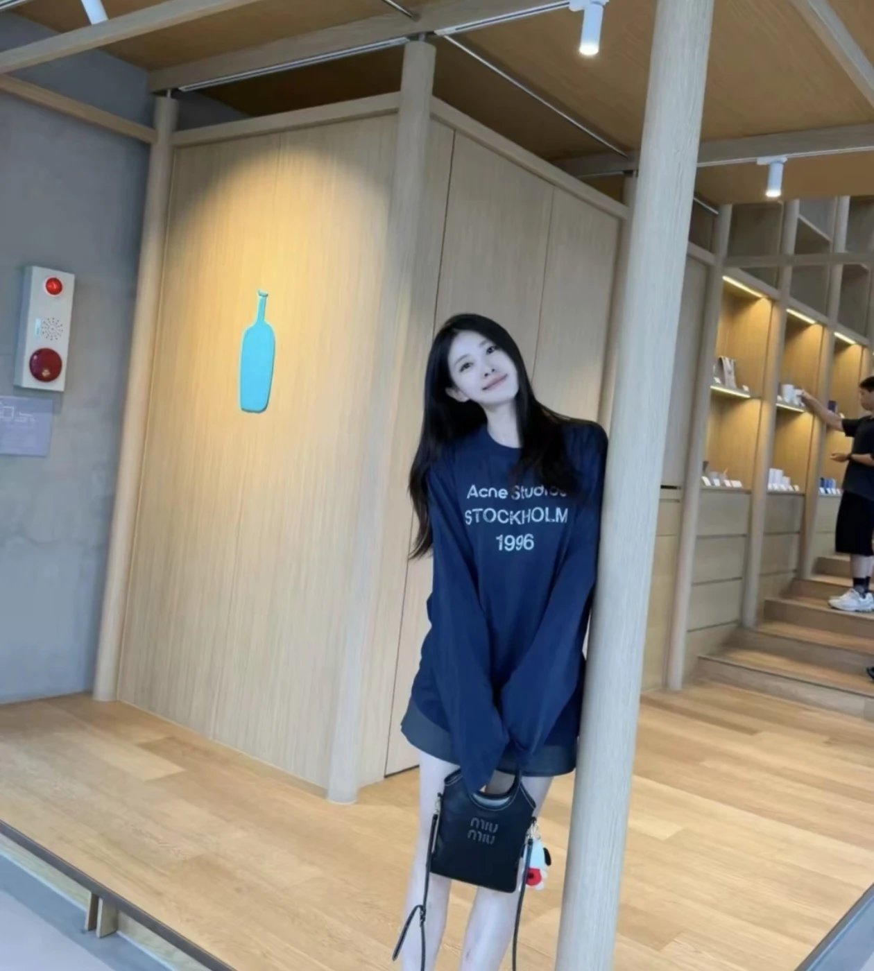RD-C017 · Washed 1996 Graphic Long-Sleeve T-Shirt showcase view 13