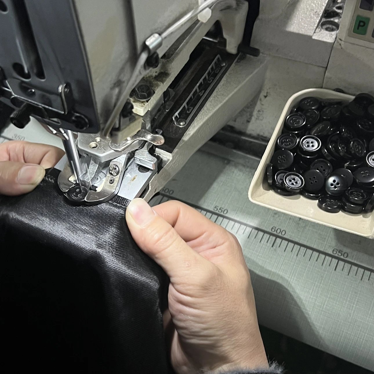 Button-machine setup