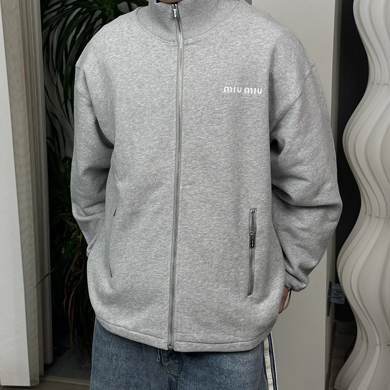 RD-C036 · Zip-Neck Cotton Sweatshirt showcase view 2