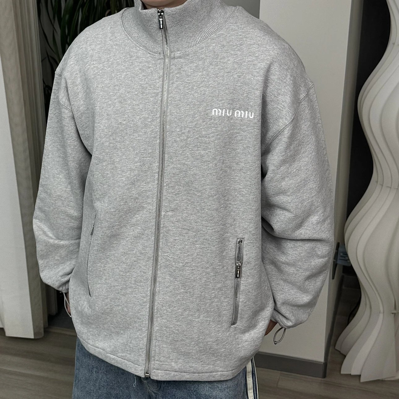 RD-C036 · Zip-Neck Cotton Sweatshirt showcase view 3