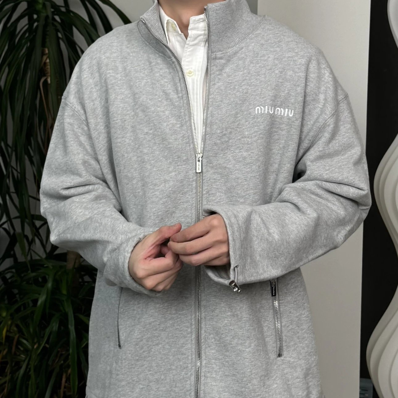 RD-C036 · Zip-Neck Cotton Sweatshirt showcase view 7