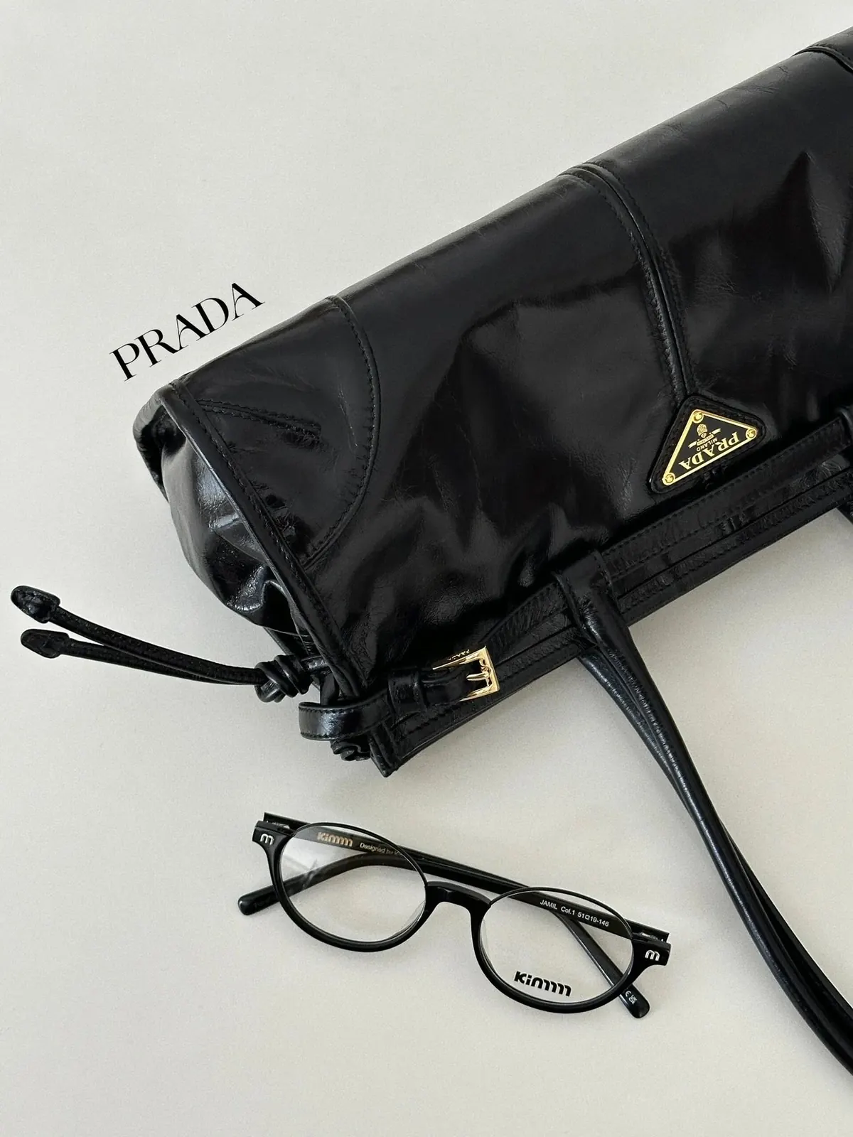 RD-B001 · Waxed Leather Buckle Handbag showcase view 8