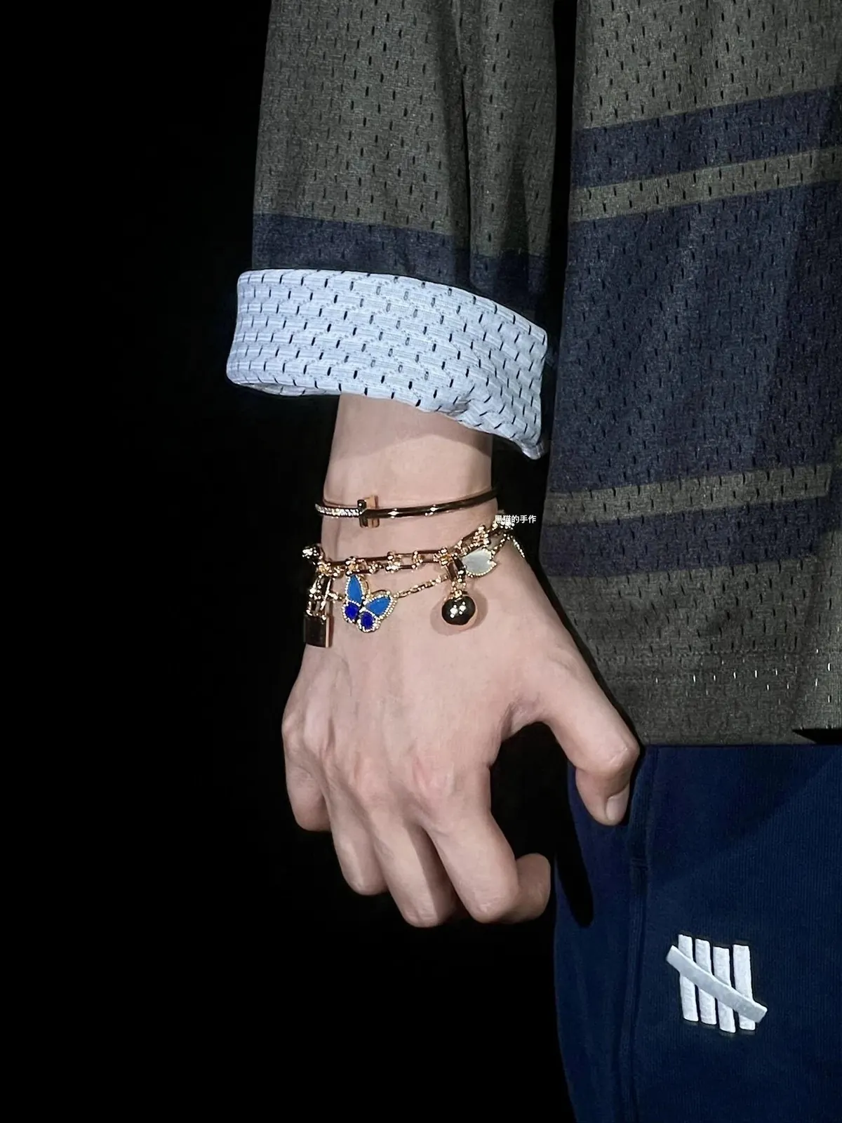 RD-A001 · Butterfly and Floral Motif Bracelet showcase view 10