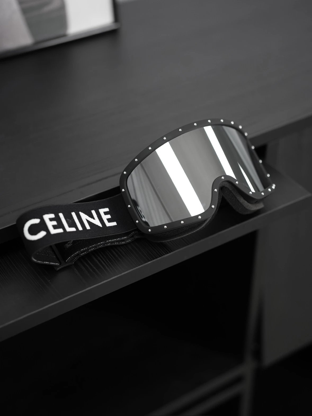 RD-A005 · Mirrored Shield Goggles showcase view 1