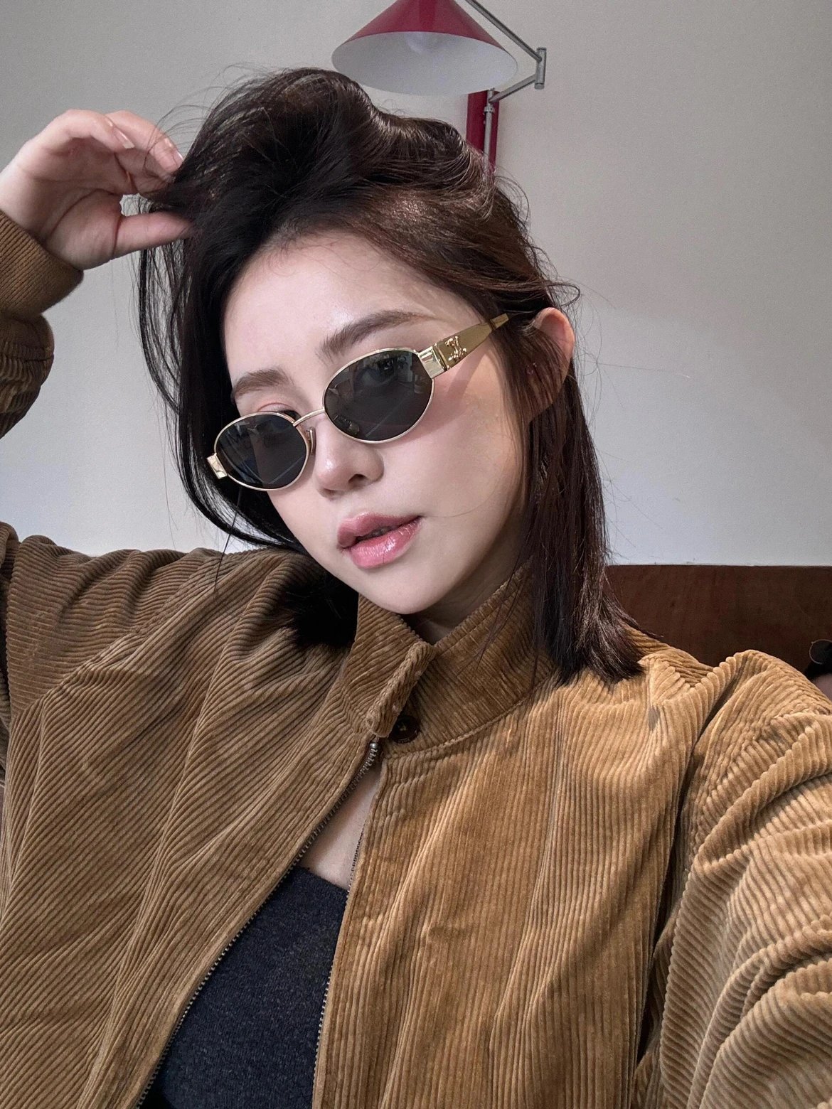 RD-A006 · Oval Metal Sunglasses showcase view 5