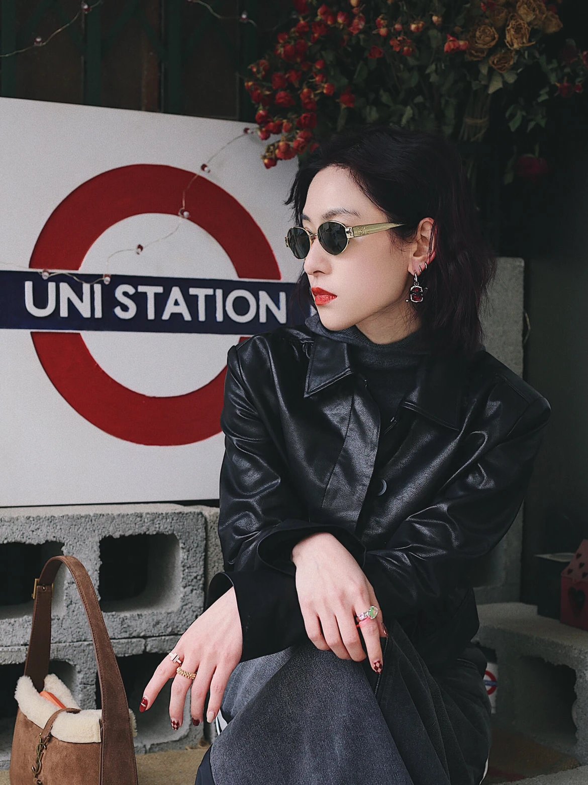 RD-A006 · Oval Metal Sunglasses showcase view 6
