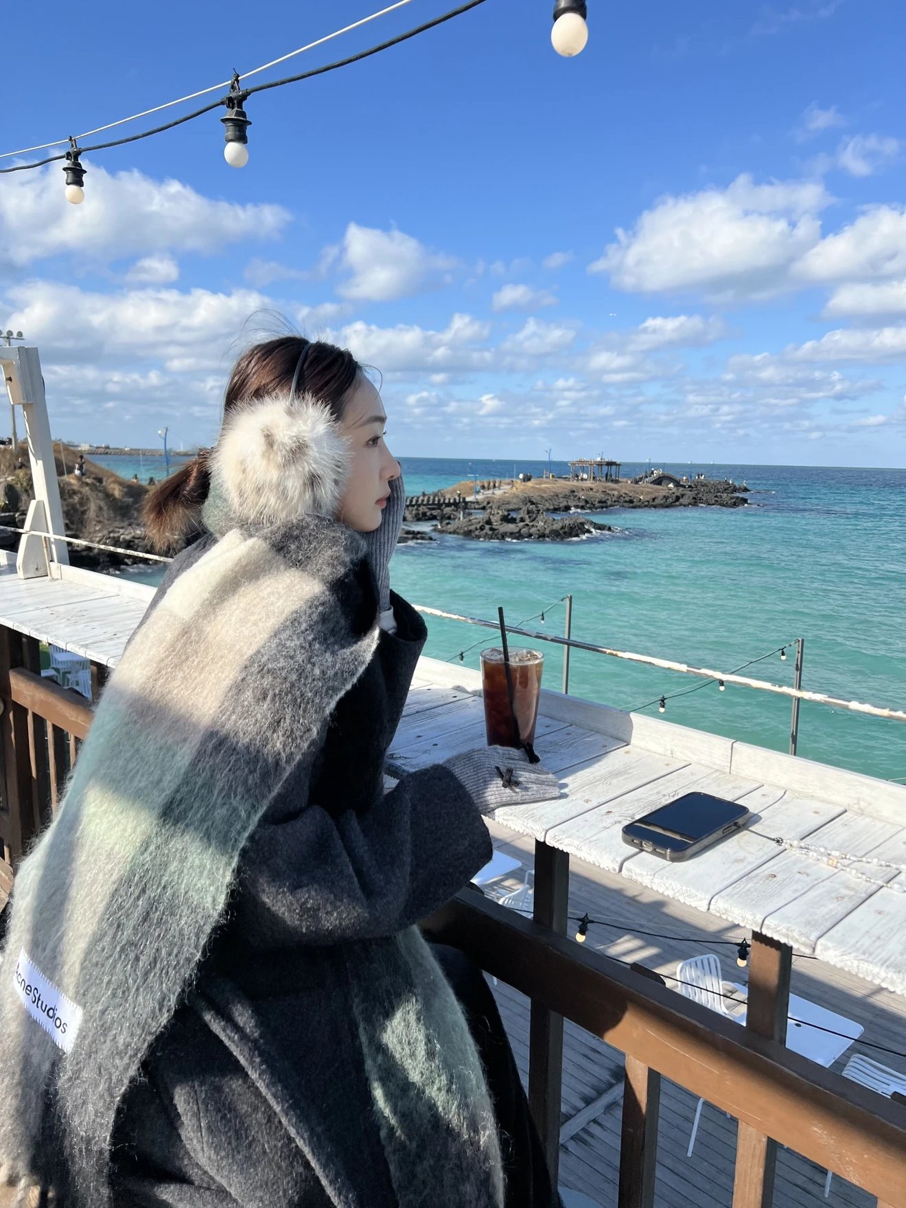 RD-A003 · Brushed Check Fringe Scarf showcase view 6