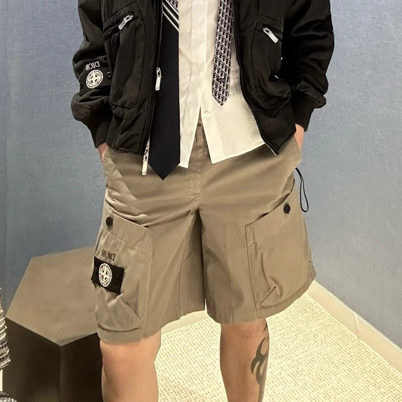 RD-C281 · Logo-Patch Cargo Shorts showcase view 1