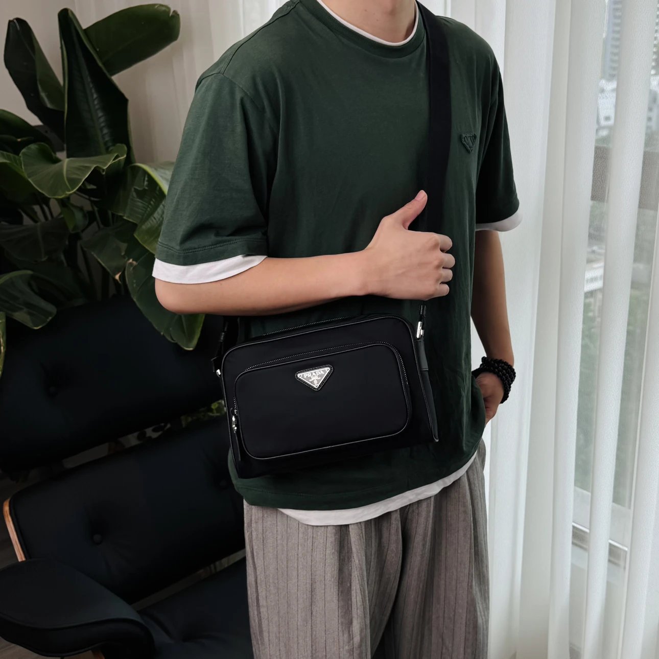 RD-C118 · Nylon Messenger Bag — Flap-Buckle or Zipper Style showcase view 5