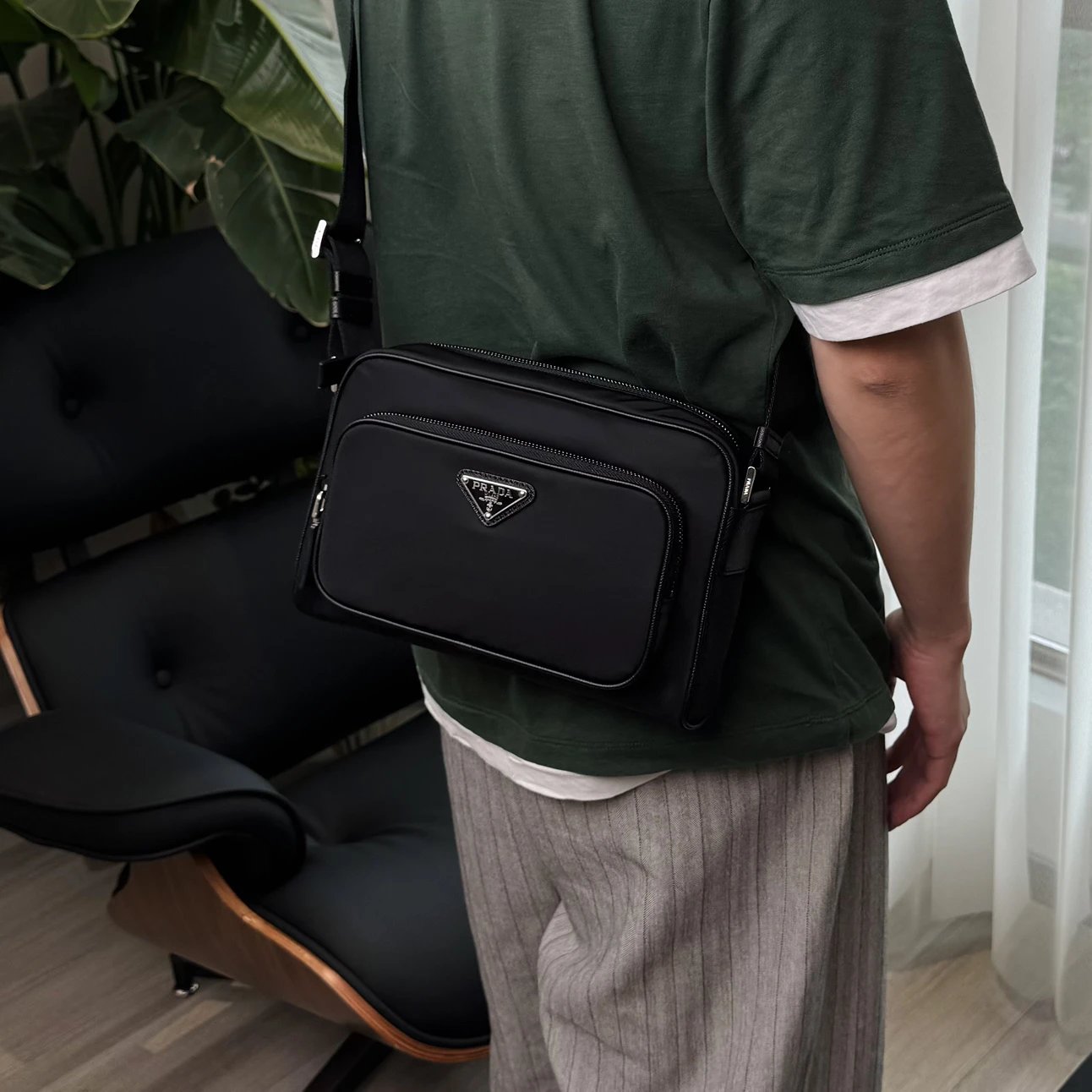 RD-C118 · Nylon Messenger Bag — Flap-Buckle or Zipper Style showcase view 6