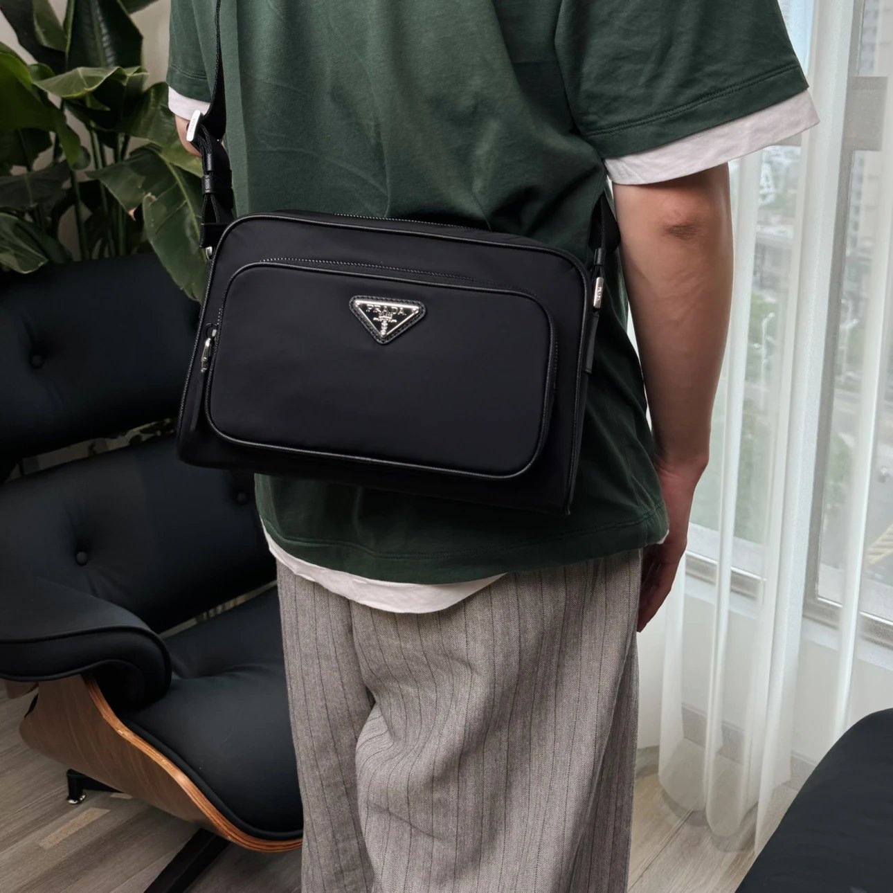 RD-C118 · Nylon Messenger Bag — Flap-Buckle or Zipper Style showcase view 7