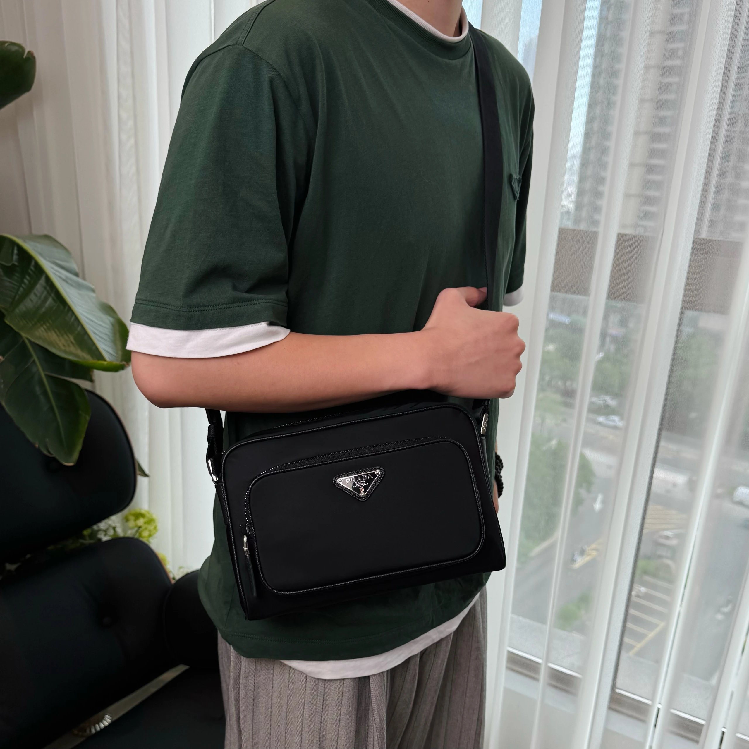 RD-C118 · Nylon Messenger Bag — Flap-Buckle or Zipper Style showcase view 8