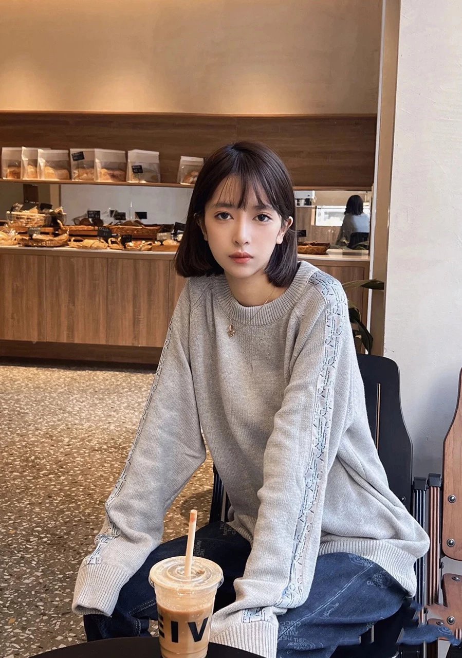 RD-C350 · Monogram-Tape Crewneck Sweater showcase view 5
