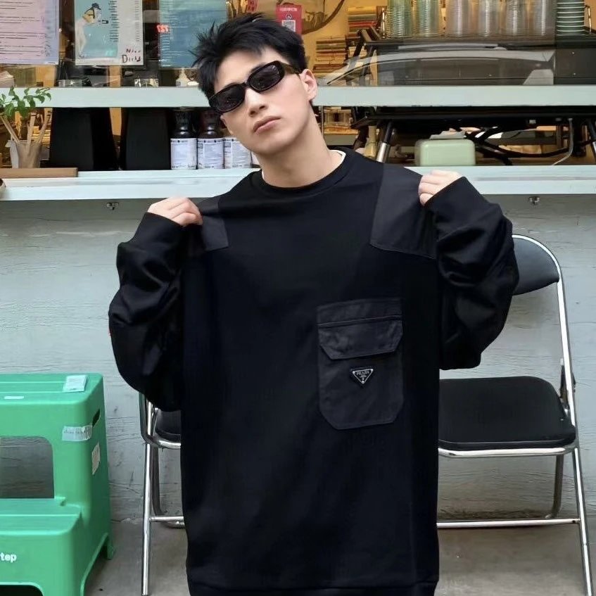 RD-C250 · Panelled Pocket Crewneck Sweatshirt showcase view 1