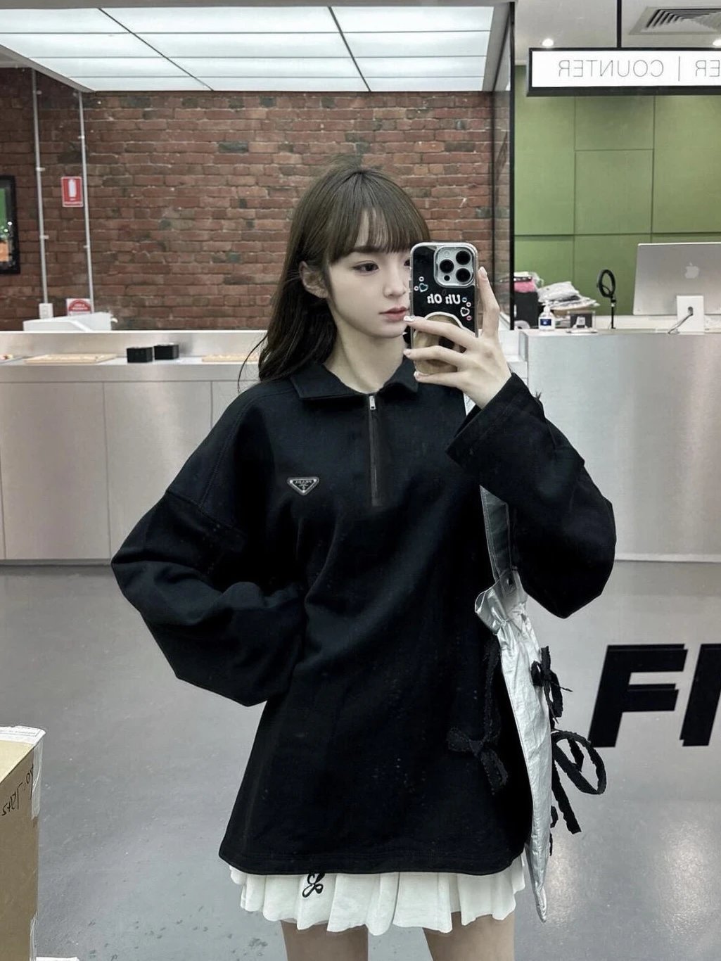 RD-C389 · Triangle Badge Zip Long-Sleeve Polo showcase view 5