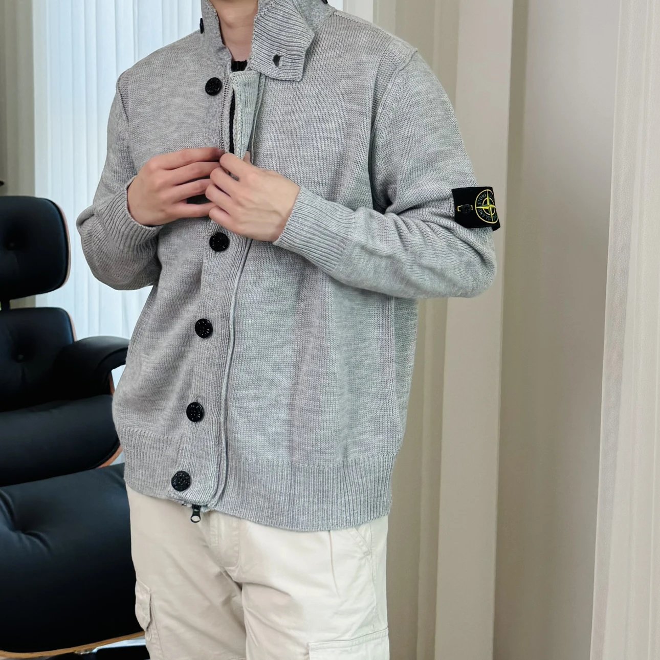 RD-C029 · Stand-Collar Wool-Knit Jacket showcase view 3