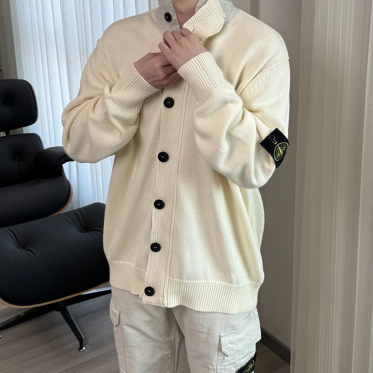 RD-C029 · Stand-Collar Wool-Knit Jacket showcase view 4