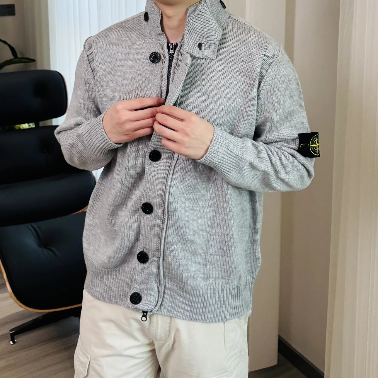 RD-C029 · Stand-Collar Wool-Knit Jacket showcase view 13