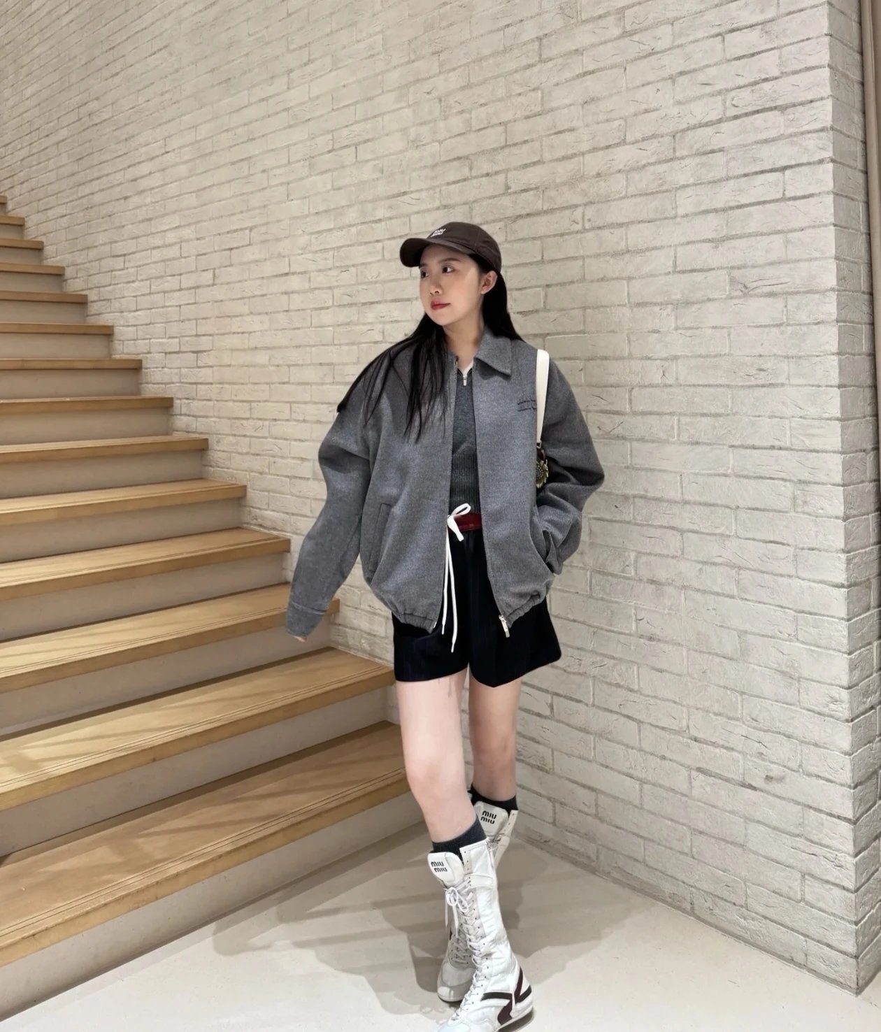 RD-C027 · Grey Wool Jacket showcase view 8