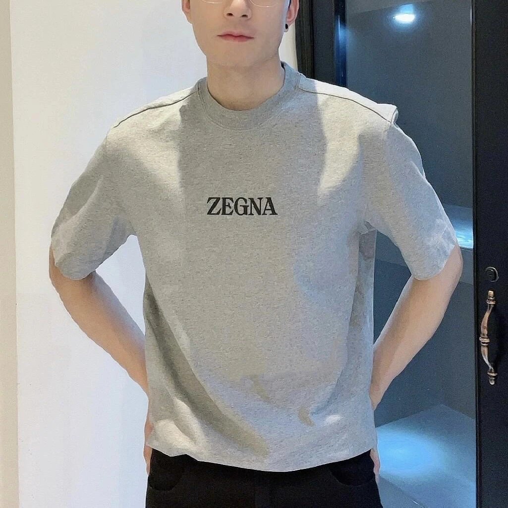 RD-C123 · Logo T-Shirt – Heather Grey showcase view 1