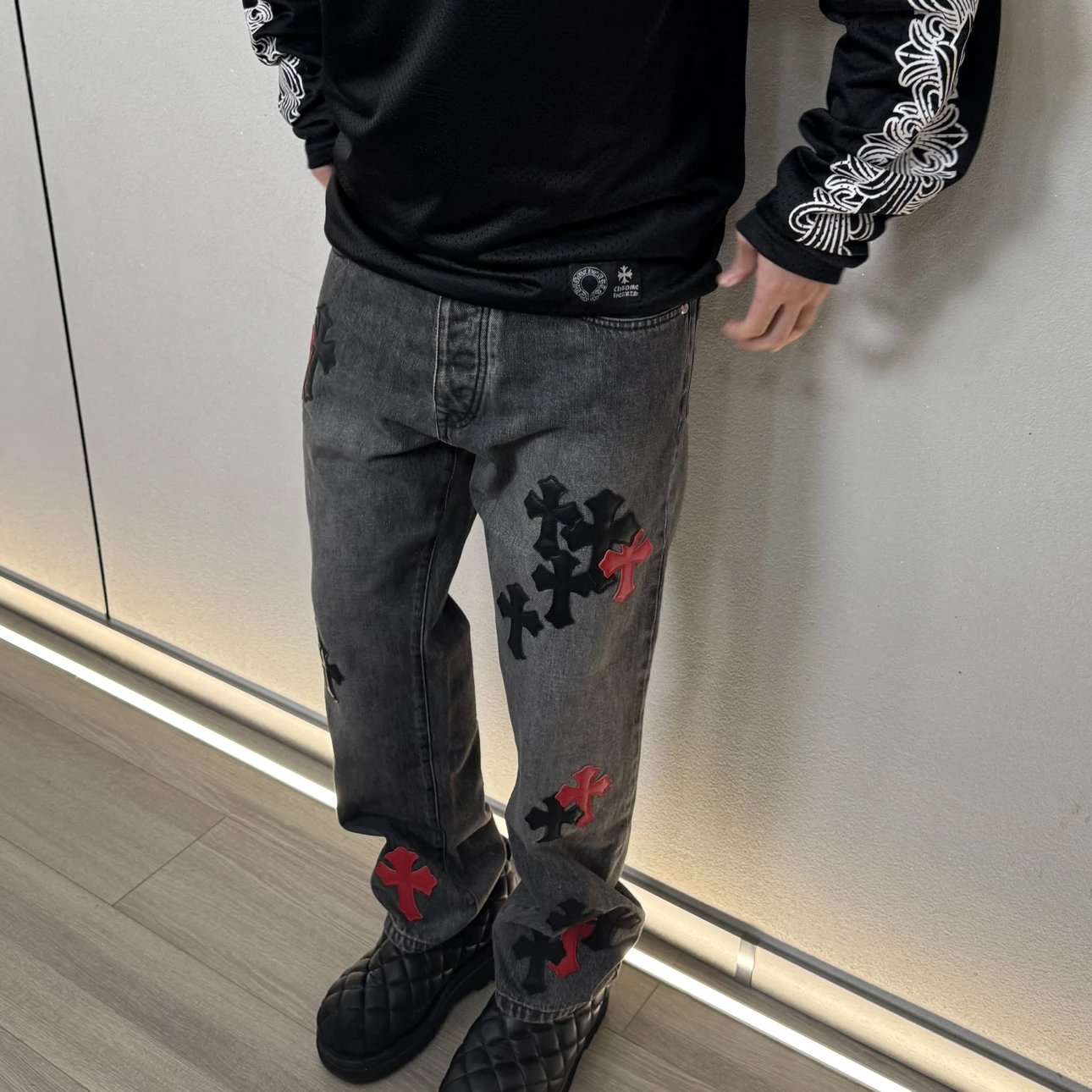 RD-C015 · Black & Red Cross Patch Washed Jeans showcase view 6