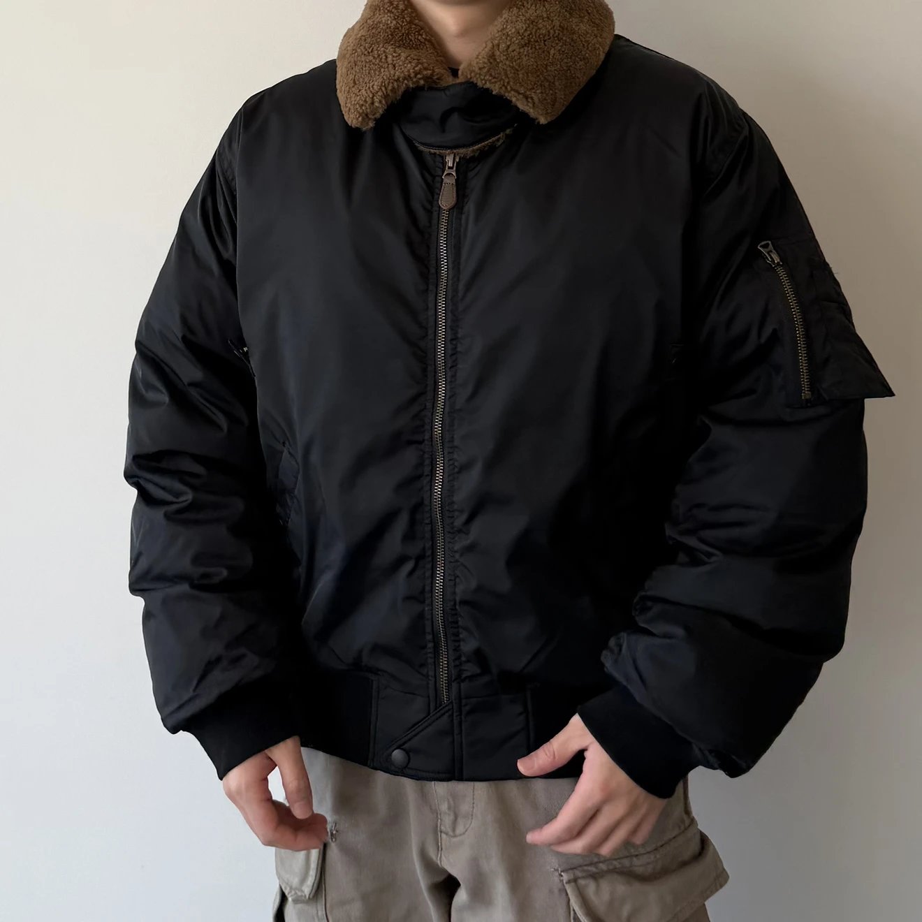 RD-C310 · Classic 90s B-15 Down Bomber Jacket showcase view 1