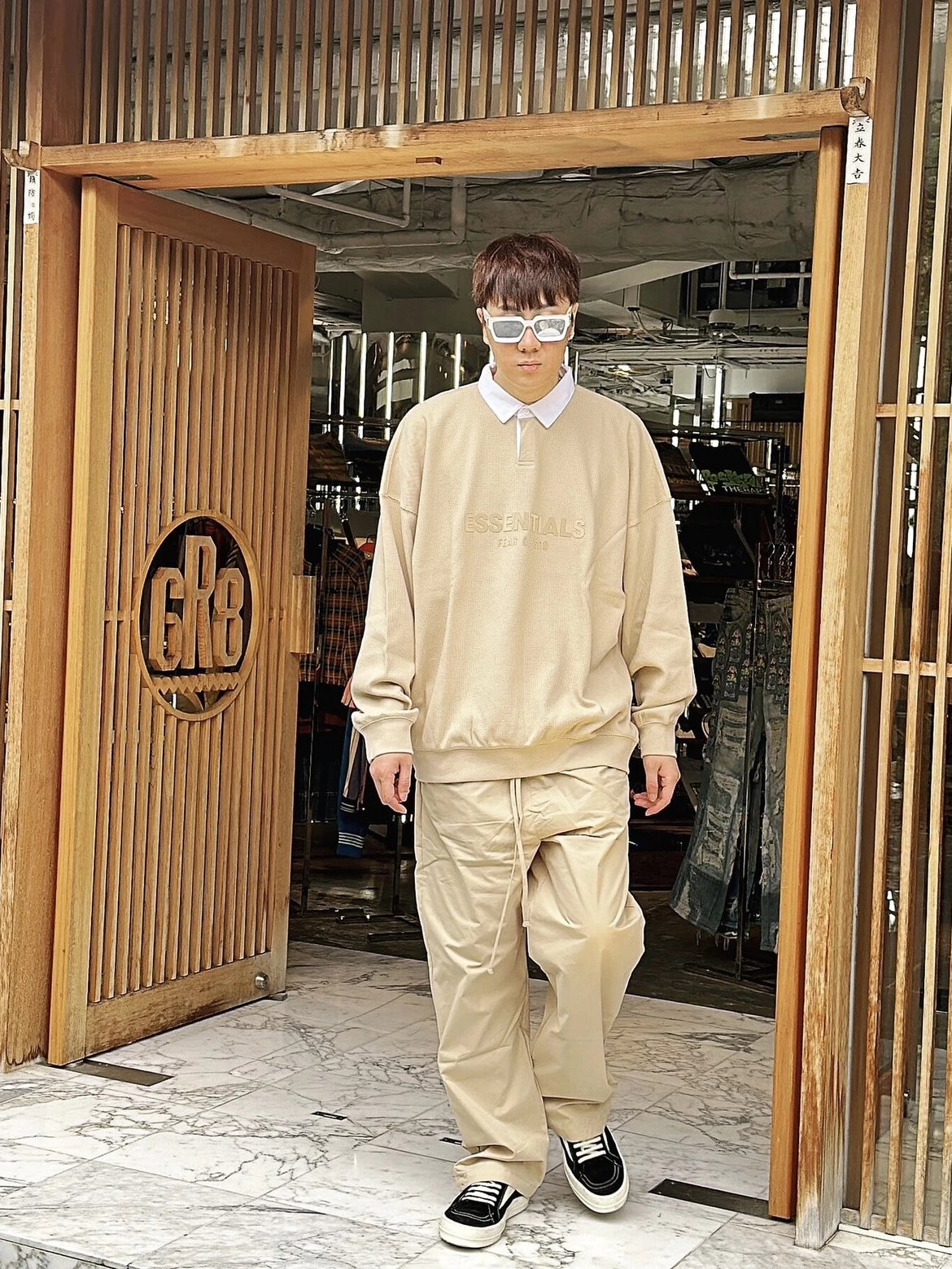 RD-C390 · Fog 3D Letter Relaxed Long-Sleeve Polo showcase view 4