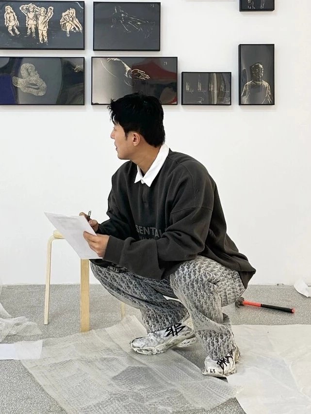 RD-C390 · Fog 3D Letter Relaxed Long-Sleeve Polo showcase view 11