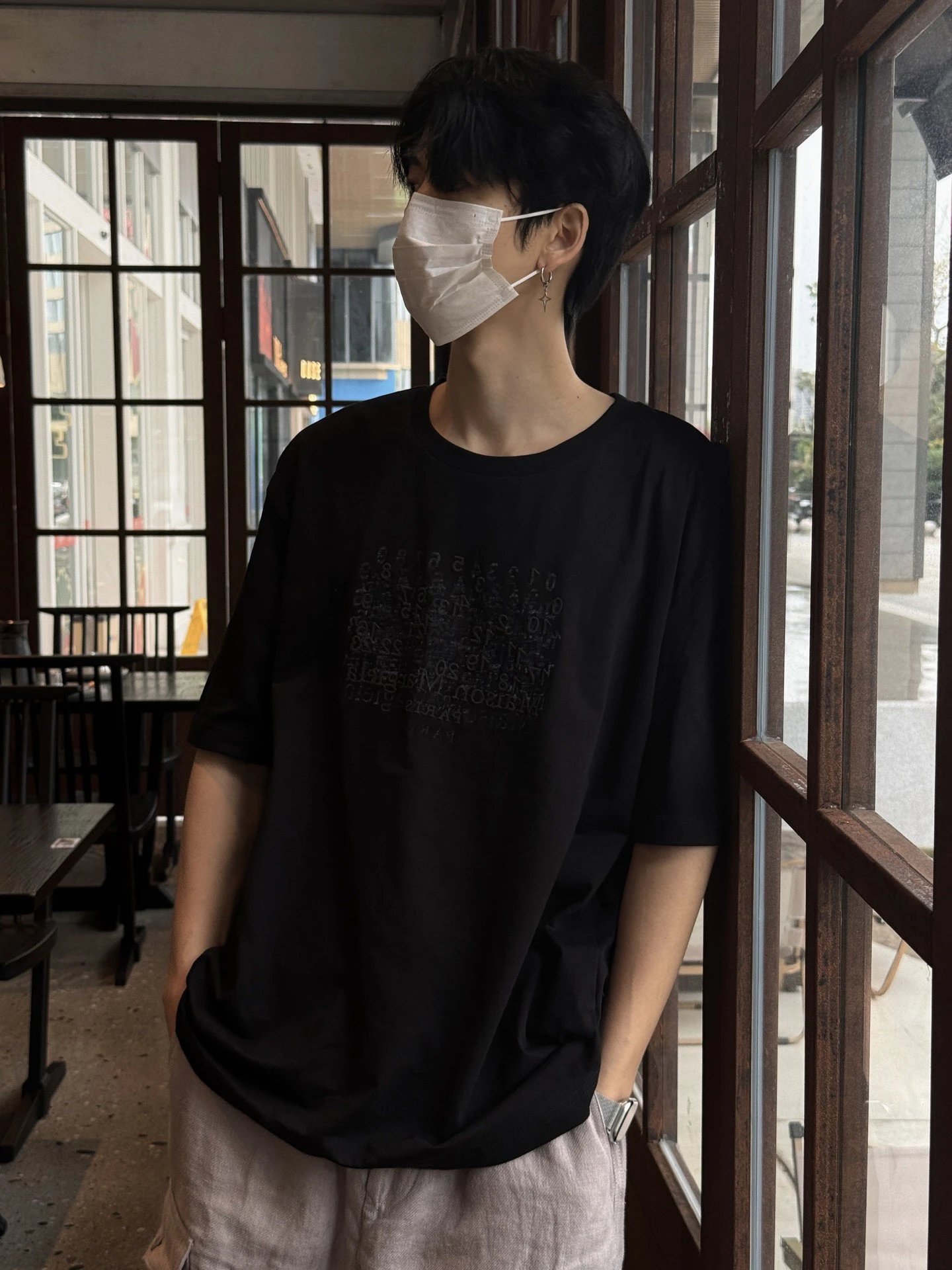 RD-C126 · Mirror Graphic Straight-Fit T-Shirt showcase view 2
