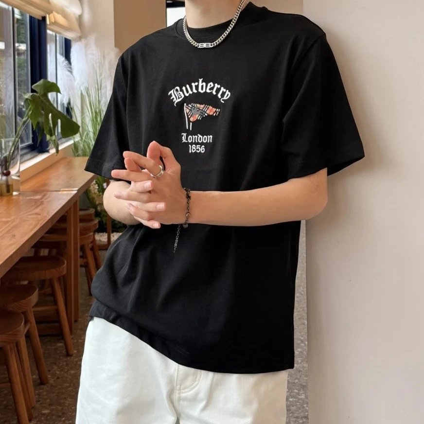RD-C127 · Gothic Flag Embroidered Cotton T-Shirt showcase view 3