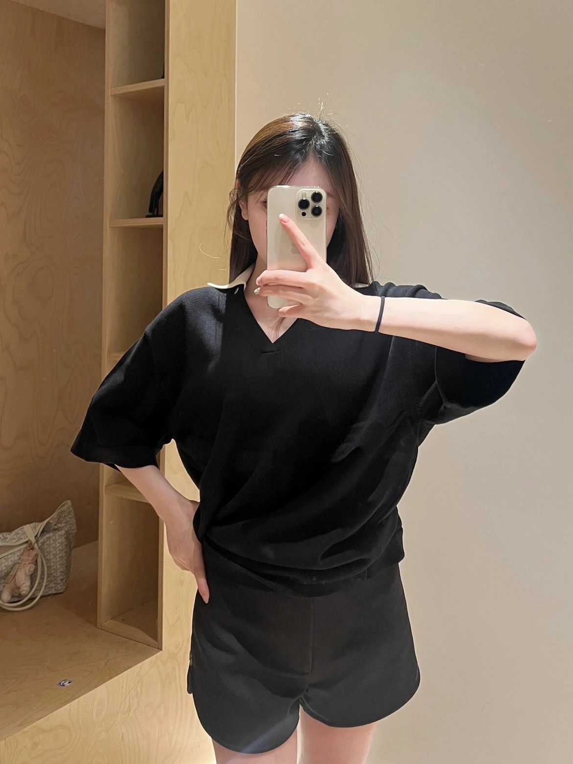 RD-C128 · Contrast-Collar Knit Polo showcase view 5