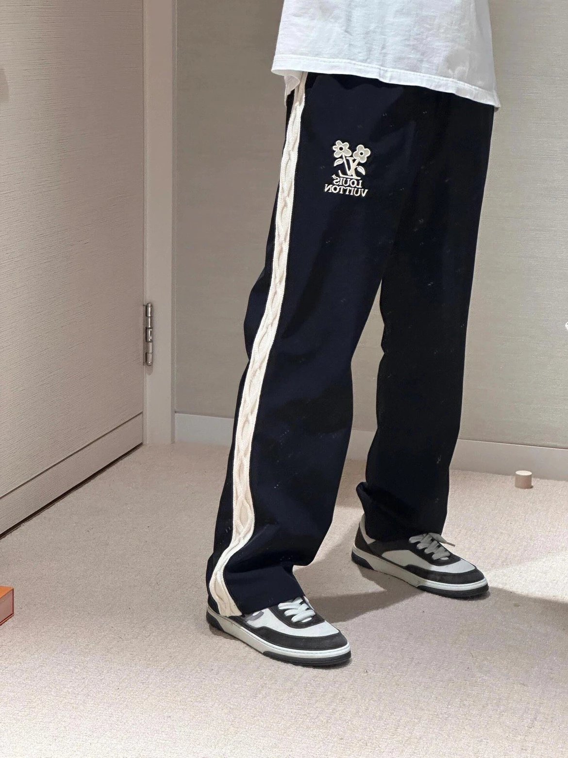 RD-C407 · Floral Embroidered Cable-Panel Track Pants showcase view 12