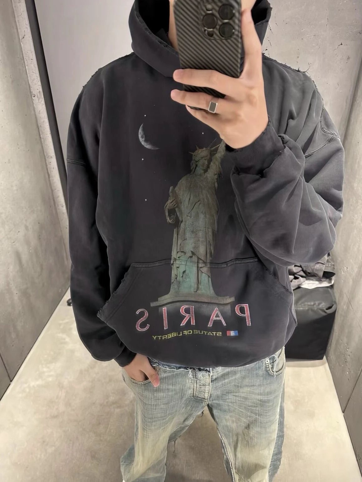 RD-C255 · Statue of Liberty Print Hoodie showcase view 1
